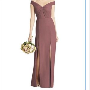 **BRAND NEW NEVER WORE BRIDESMAID DRESS**